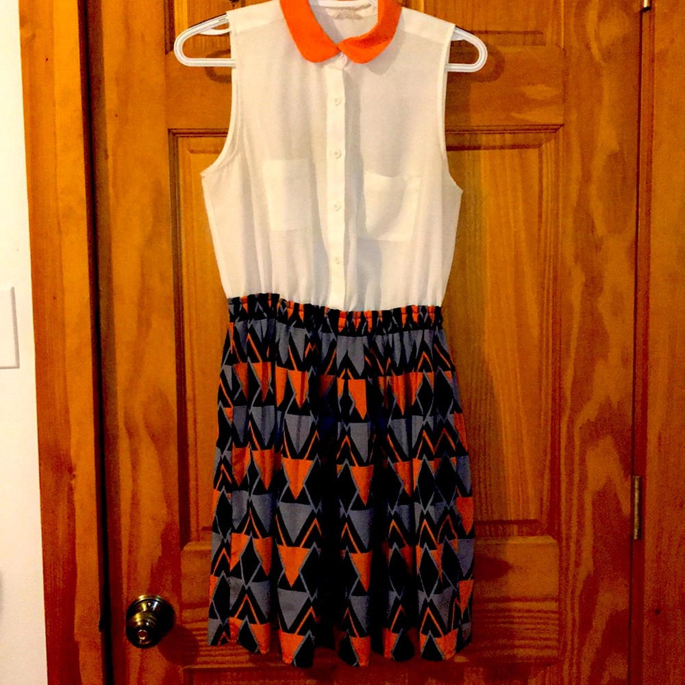 Sleeveless Collared Dress